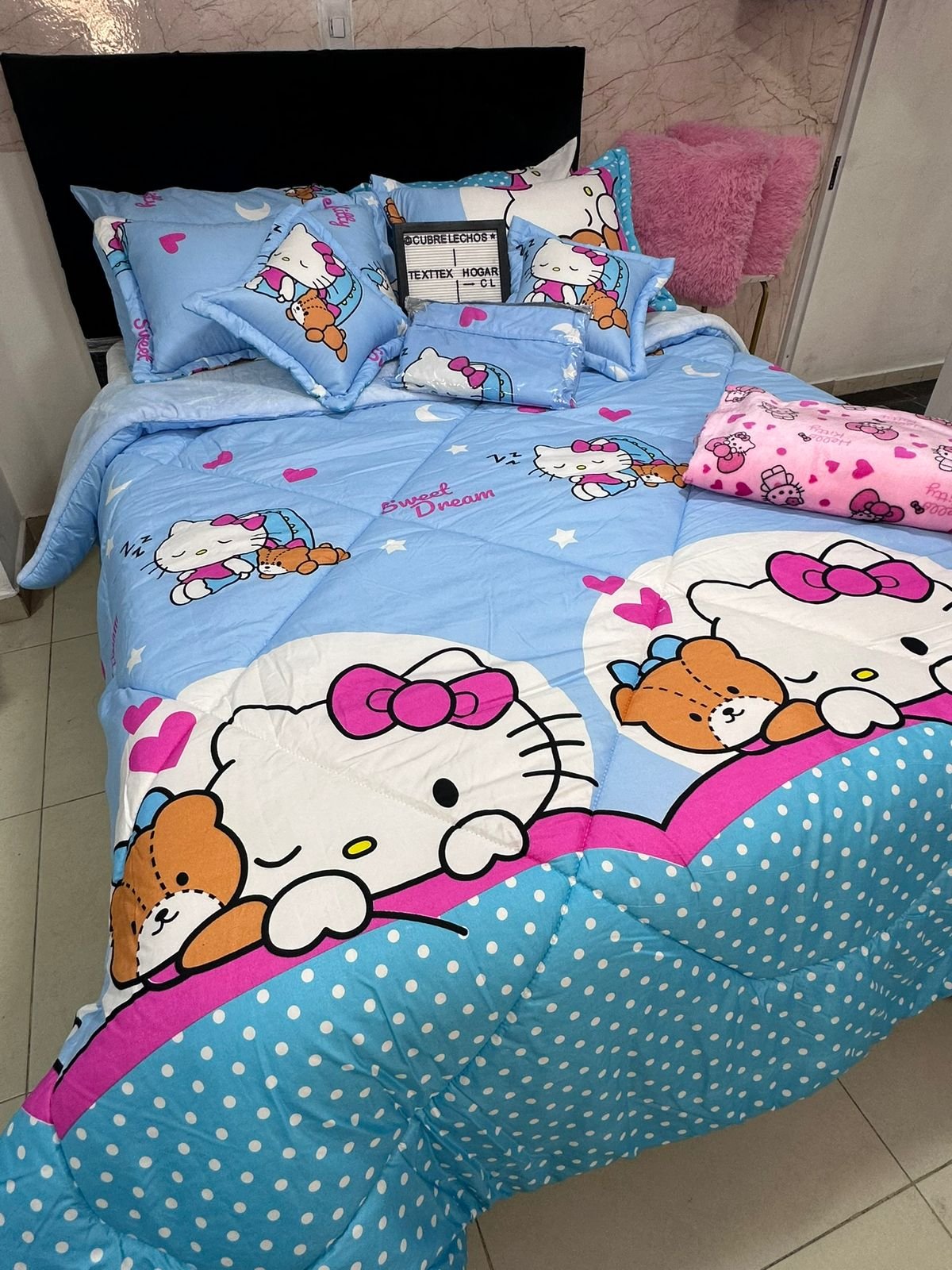Combo edredon tela cobija + sabanas Hello kitty